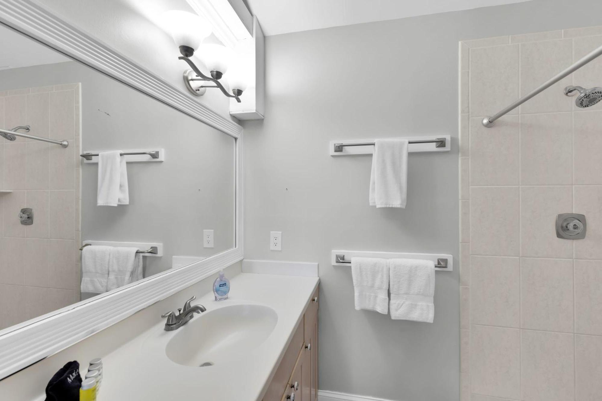 הוילה קי וסט St Kitts - Downtown Waterfront Penthouse Pool Dock Parking מראה חיצוני תמונה