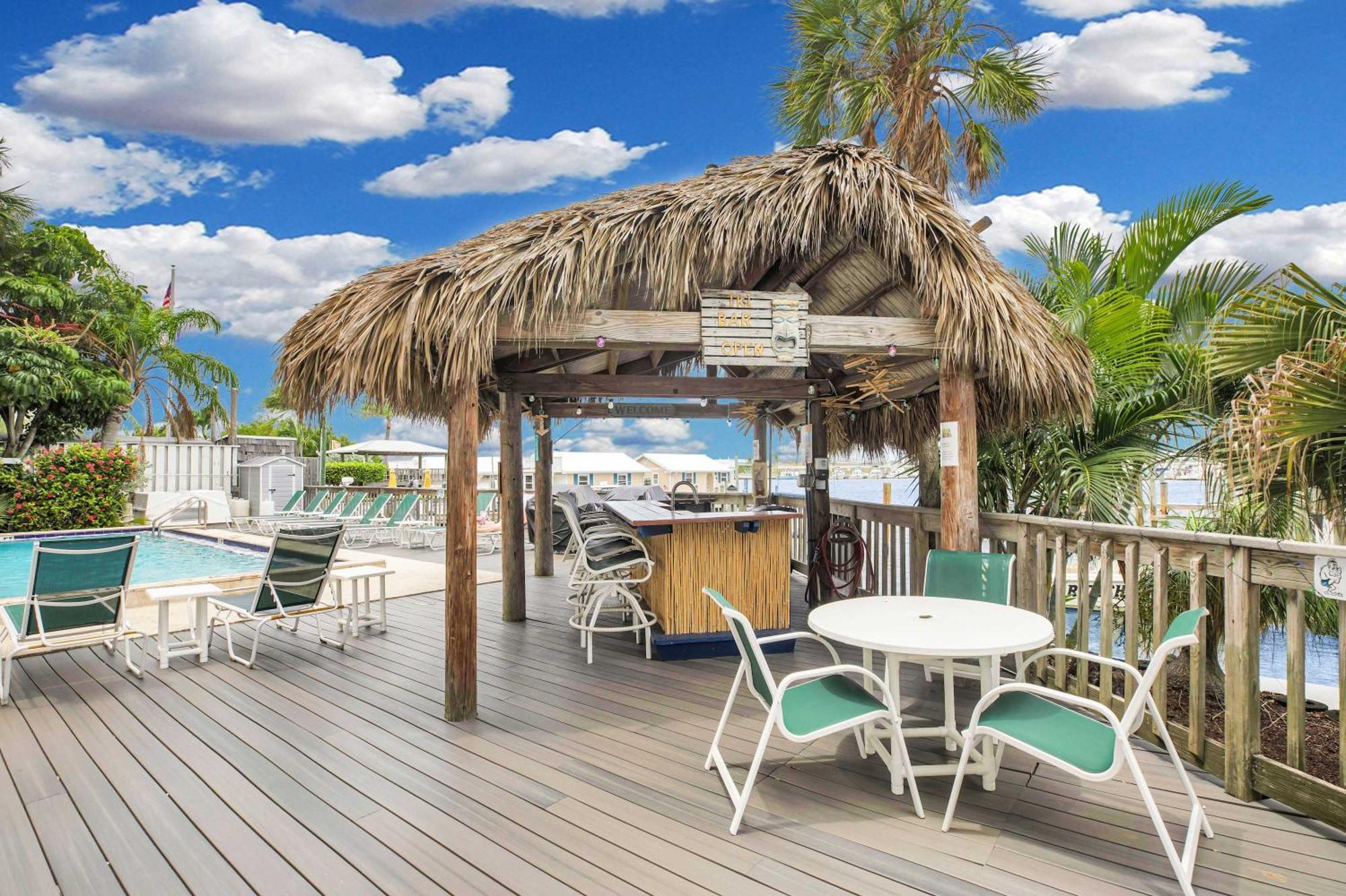 הוילה קי וסט St Kitts - Downtown Waterfront Penthouse Pool Dock Parking מראה חיצוני תמונה